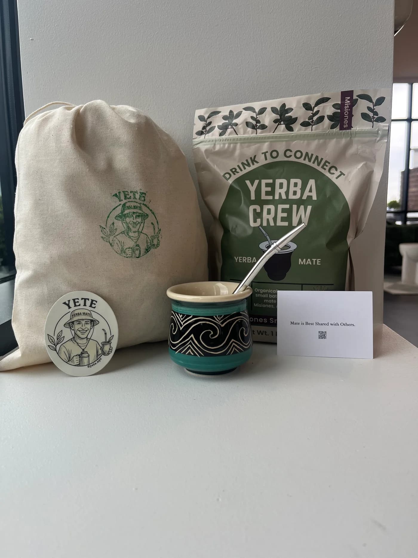 Complete kit with a ceramic Mate, filtering straw, organic yerba mate, cotton carrying pouch and guide